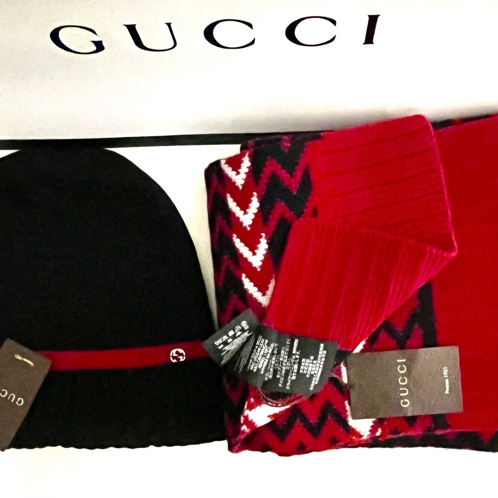 GUCCI Red/Blue Wool Long Scarf & Matching GUCCI Beanie Hat Set